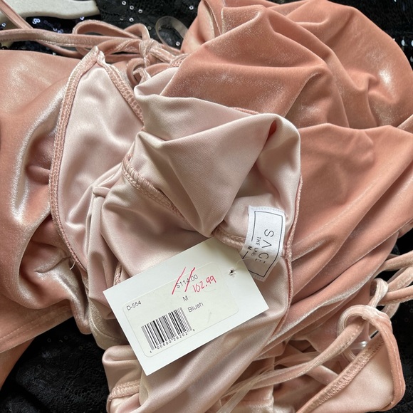 NWT $103 Blush velvet deep V maxi dress - Picture 4 of 4